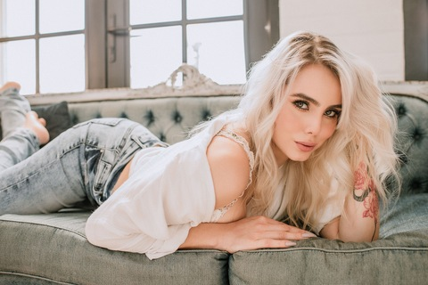 Header of alicepayne