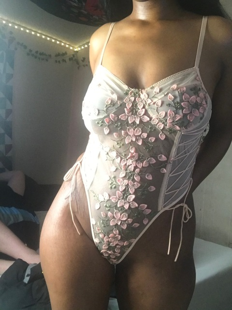 Header of butterscotchdripss