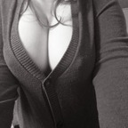 ellelovestoplay (Pictures of Elle) OnlyFans content 

 profile picture