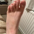 Bubble toes (@feetfeaturingjen) Leak OnlyFans 

 profile picture