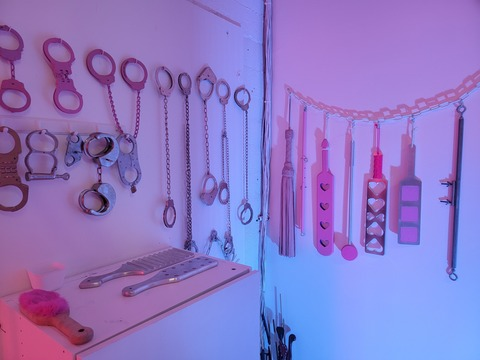 Header of goodgirlvixen