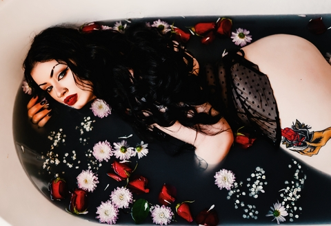 Header of gothicgloria