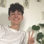 Édouard @gustave_en_icarie Leaked OnlyFans 

 profile picture