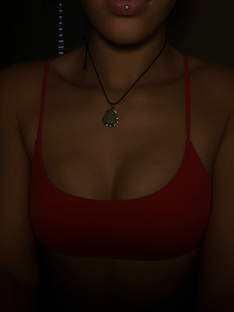 Header of hennybabbii