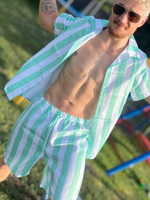 Header of joneslyfans