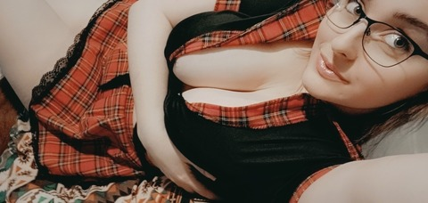 Header of kitty_katt69