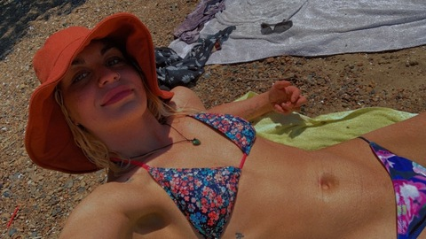 Header of kiwigiiiirlvip