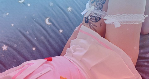 Header of lealovemoon