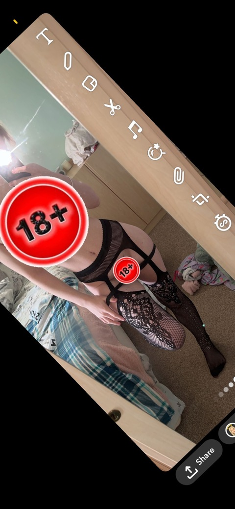 Header of lilymaymilner