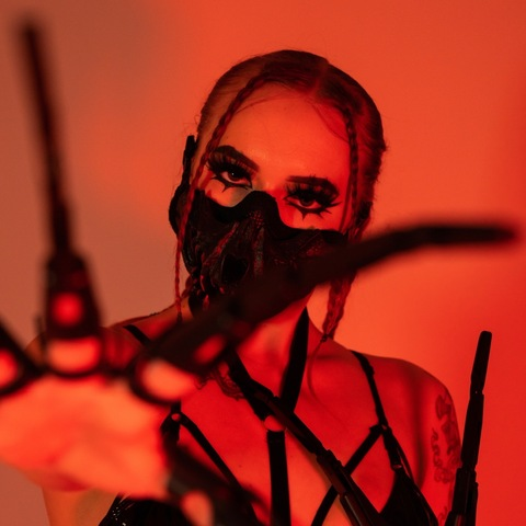 Header of nikkichanel3