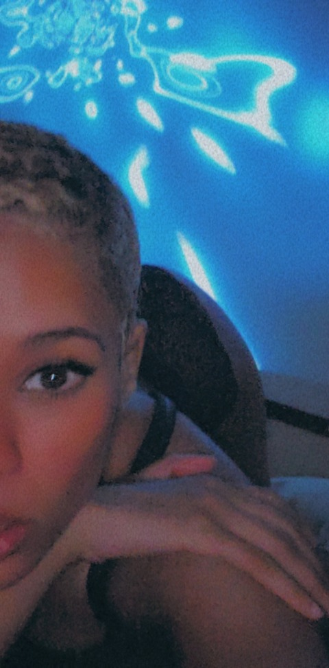 Header of taibitties