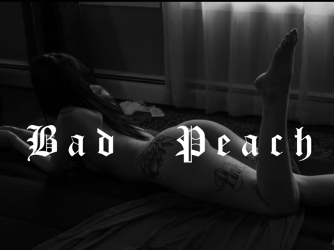 Header of thebadpeach